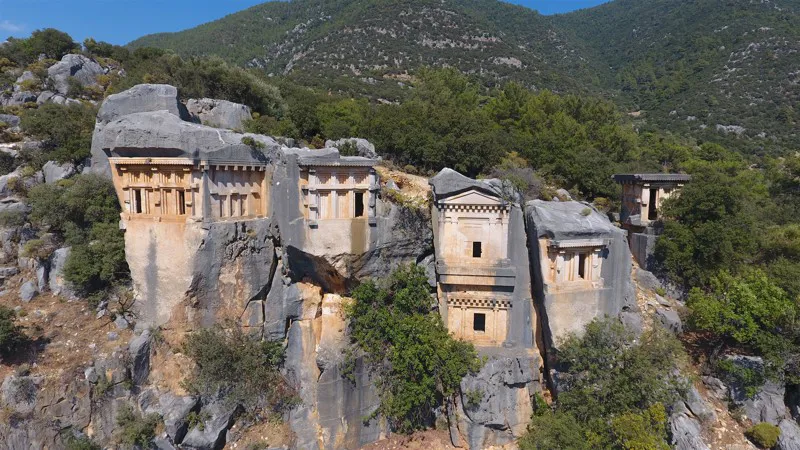 Kaya Mezarları
